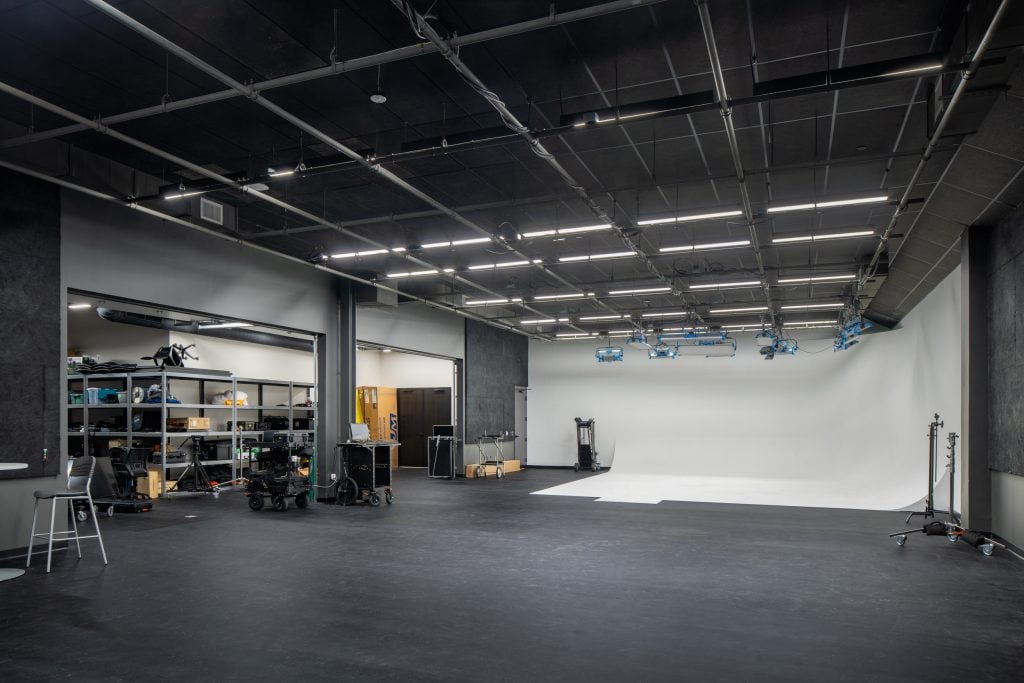 Large sound stage in a corporate office captured by architectural photographer Jordan Powers in Nashville 